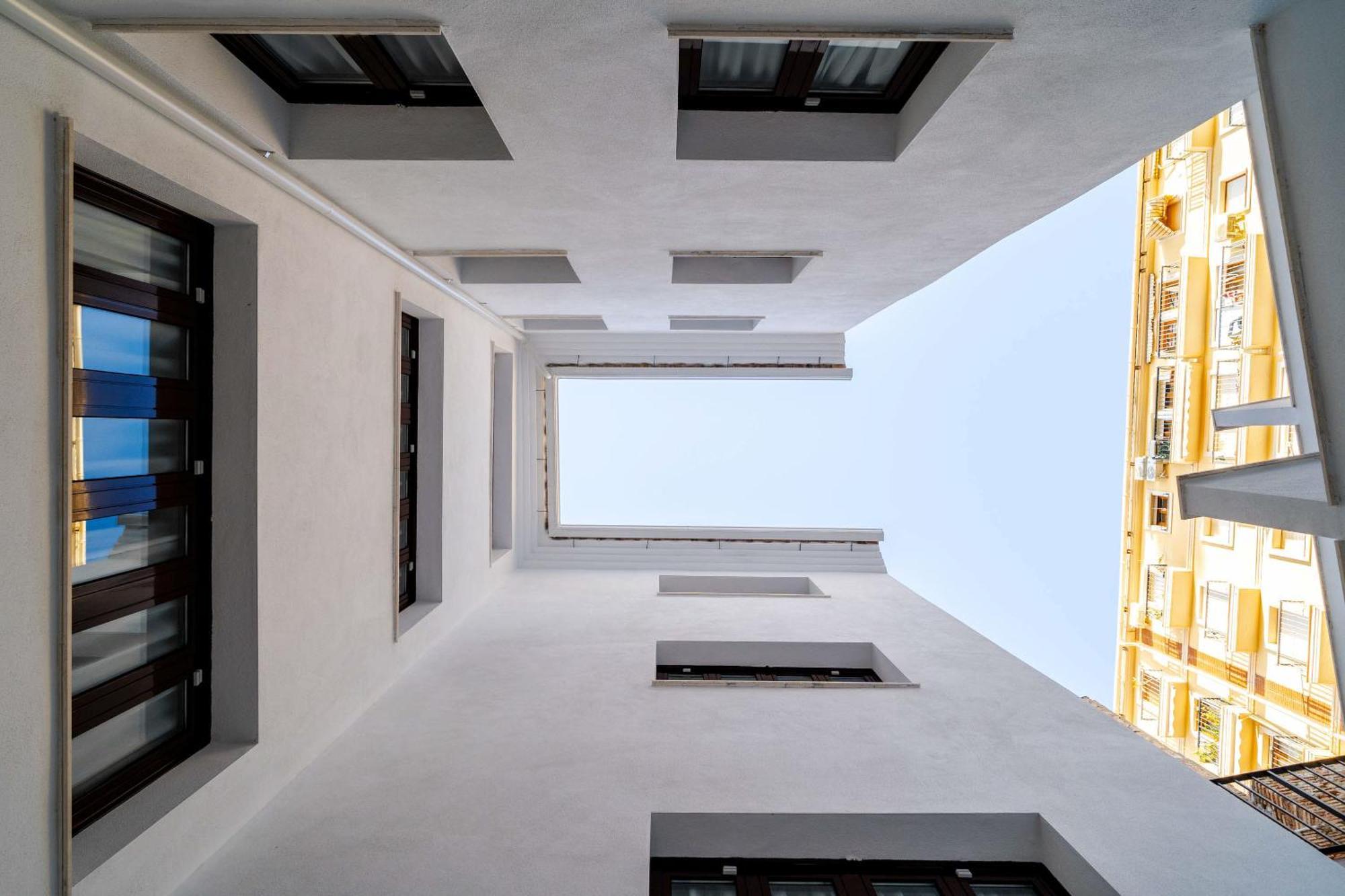 Limehome Malaga Calle Victoria エクステリア 写真