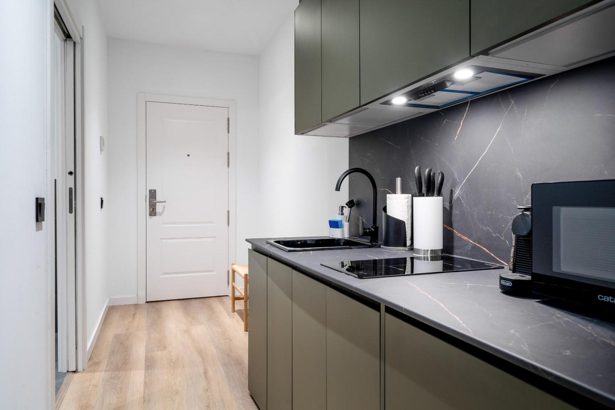 Limehome Malaga Calle Victoria 部屋 写真