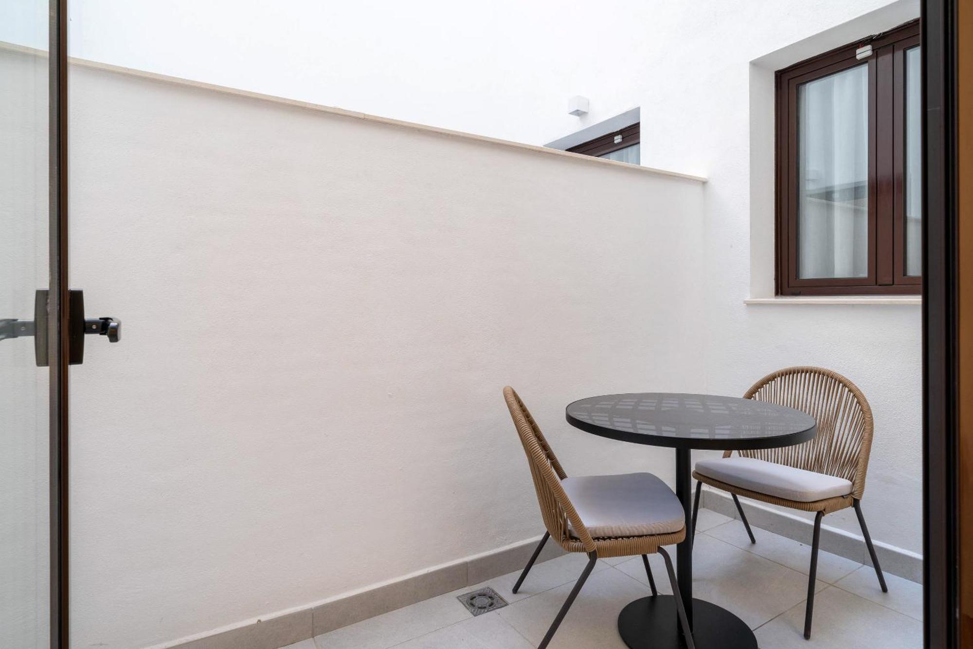 Limehome Malaga Calle Victoria 部屋 写真