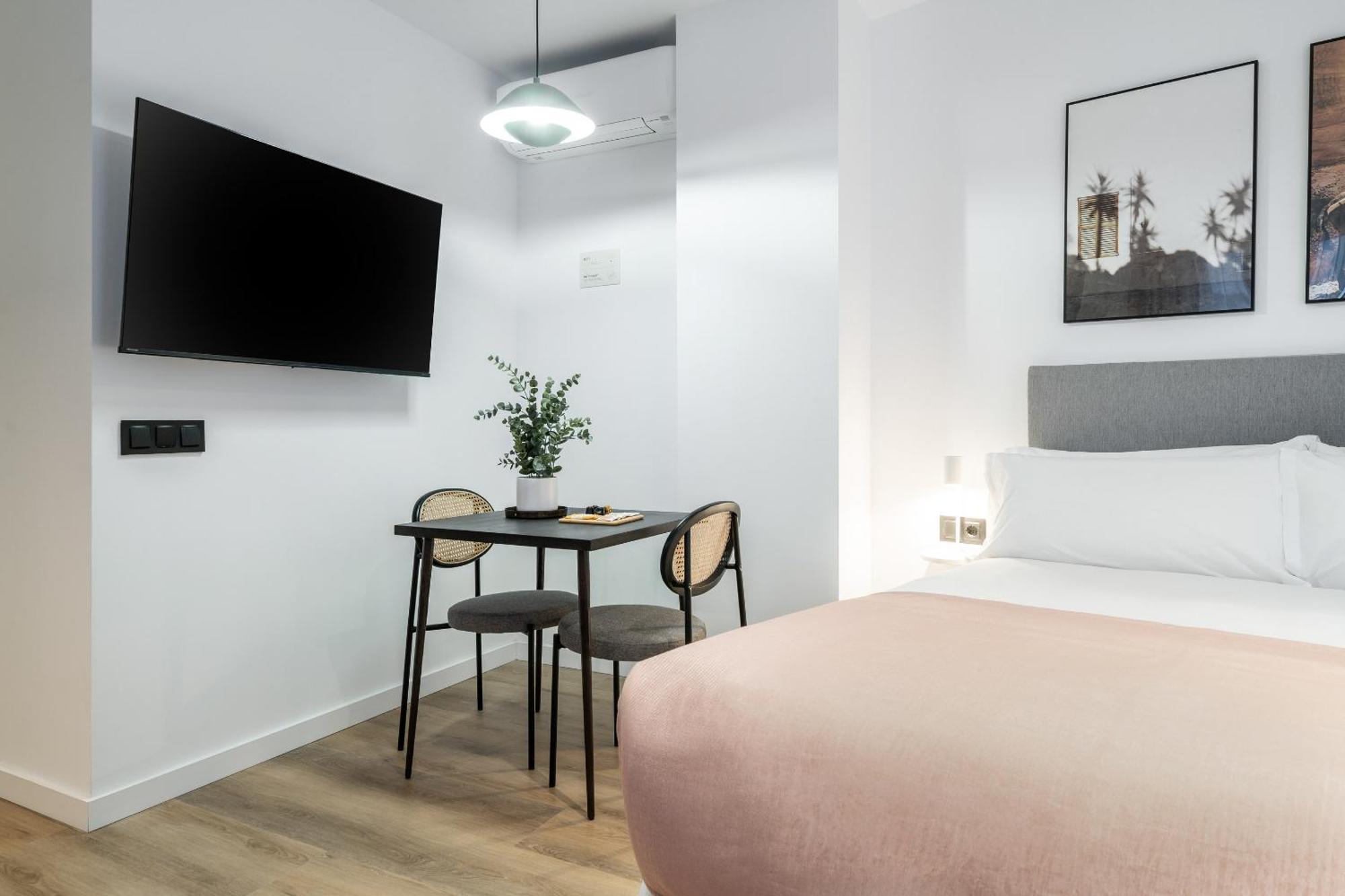 Limehome Malaga Calle Victoria 部屋 写真